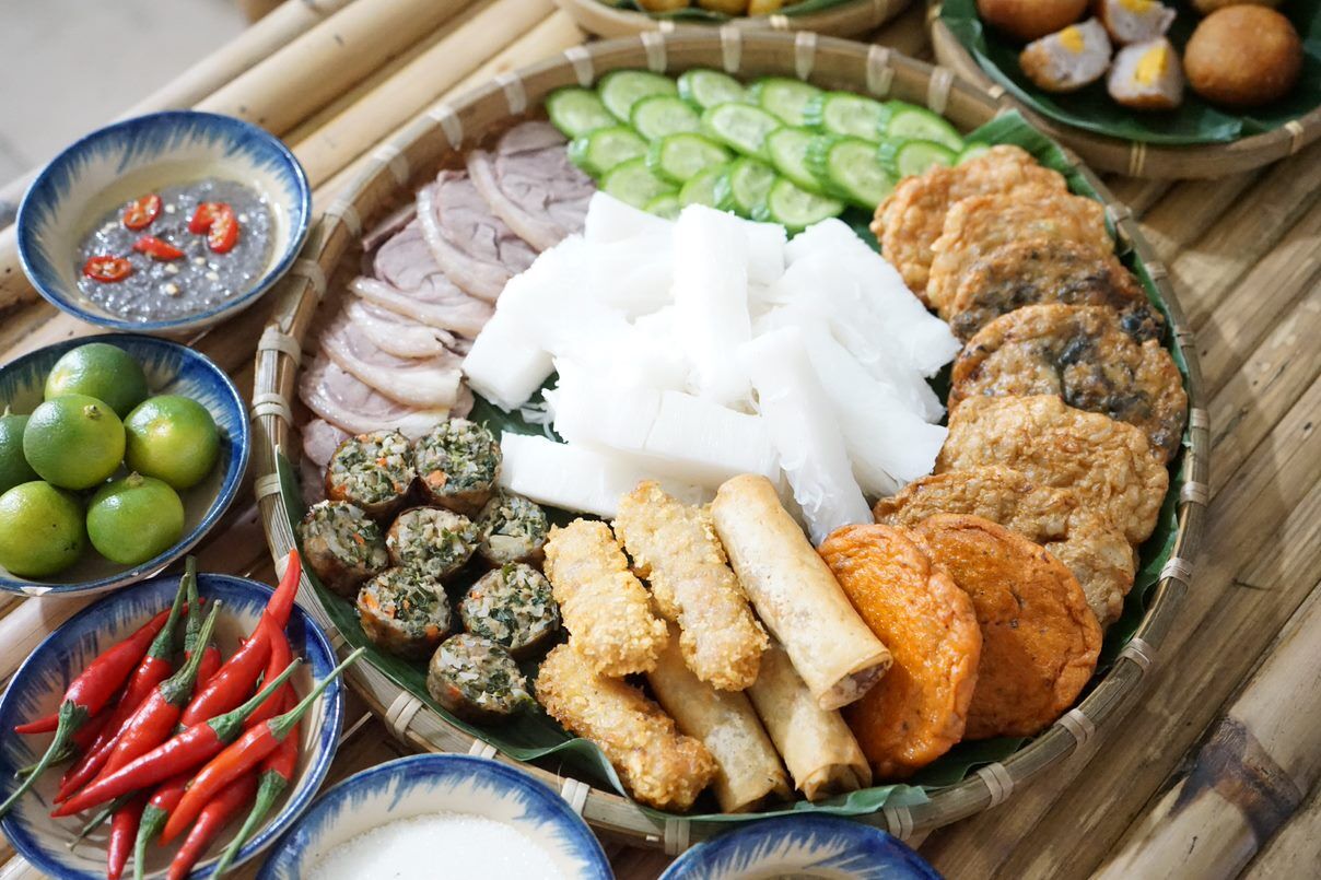 Start your Hanoi Travel with flavorful street vibes